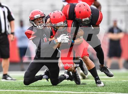 Thumbnail 3 in Cedar Hill Spring Game photogallery.