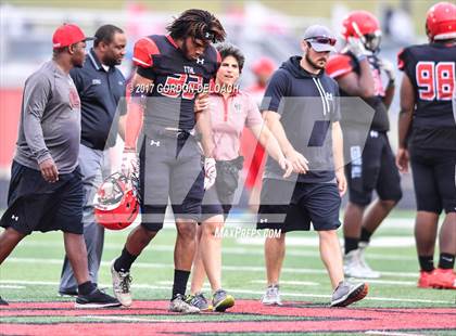 Thumbnail 1 in Cedar Hill Spring Game photogallery.