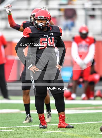 Thumbnail 3 in Cedar Hill Spring Game photogallery.
