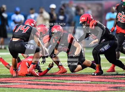 Thumbnail 1 in Cedar Hill Spring Game photogallery.