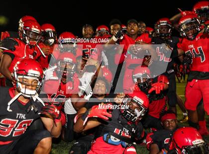Thumbnail 1 in Cedar Hill Spring Game photogallery.