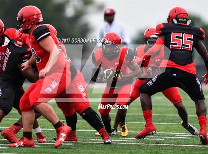 Thumbnail 1 in Cedar Hill Spring Game photogallery.