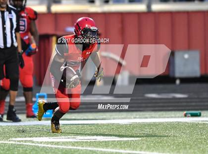 Thumbnail 2 in Cedar Hill Spring Game photogallery.