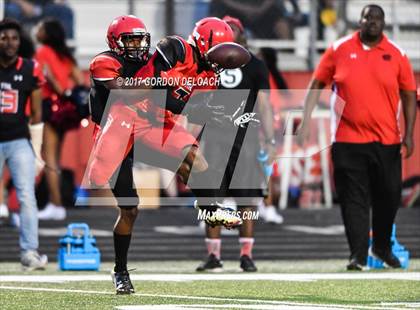 Thumbnail 3 in Cedar Hill Spring Game photogallery.