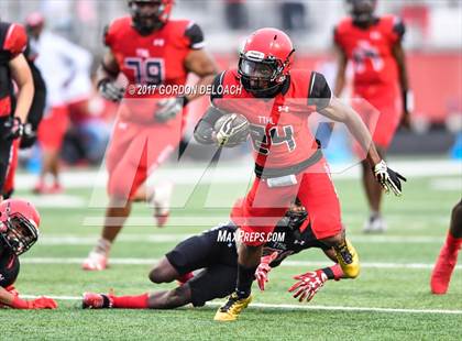 Thumbnail 1 in Cedar Hill Spring Game photogallery.