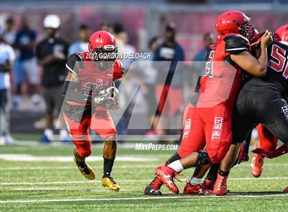 Thumbnail 3 in Cedar Hill Spring Game photogallery.