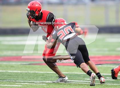 Thumbnail 1 in Cedar Hill Spring Game photogallery.