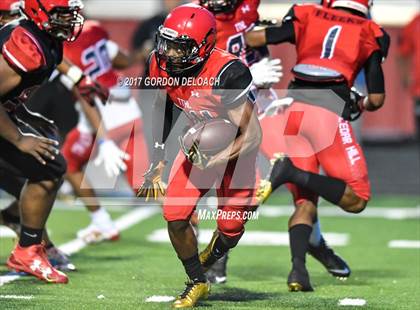 Thumbnail 1 in Cedar Hill Spring Game photogallery.