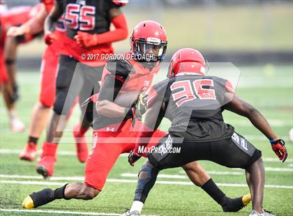 Thumbnail 2 in Cedar Hill Spring Game photogallery.