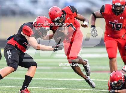 Thumbnail 1 in Cedar Hill Spring Game photogallery.
