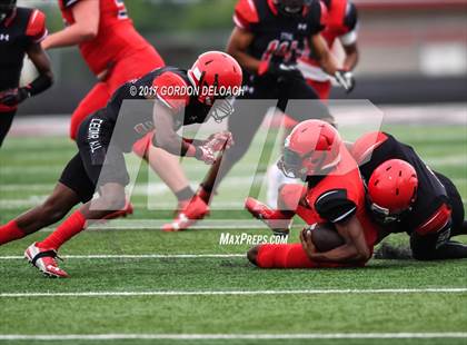 Thumbnail 1 in Cedar Hill Spring Game photogallery.