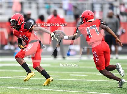 Thumbnail 1 in Cedar Hill Spring Game photogallery.