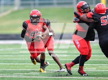 Thumbnail 2 in Cedar Hill Spring Game photogallery.