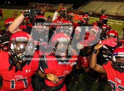 Thumbnail 3 in Cedar Hill Spring Game photogallery.