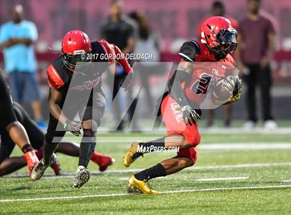 Thumbnail 2 in Cedar Hill Spring Game photogallery.