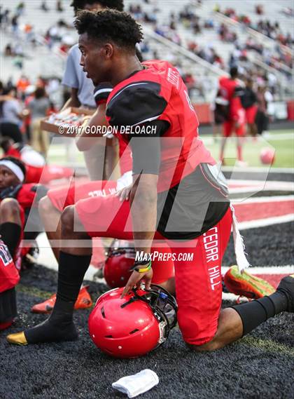 Thumbnail 2 in Cedar Hill Spring Game photogallery.