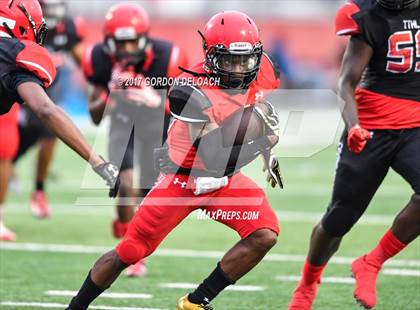 Thumbnail 2 in Cedar Hill Spring Game photogallery.