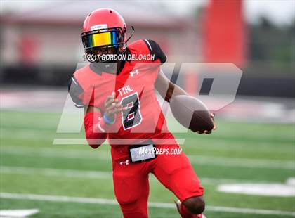 Thumbnail 2 in Cedar Hill Spring Game photogallery.