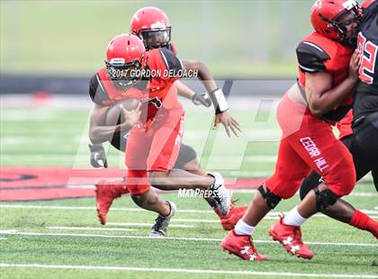 Thumbnail 1 in Cedar Hill Spring Game photogallery.