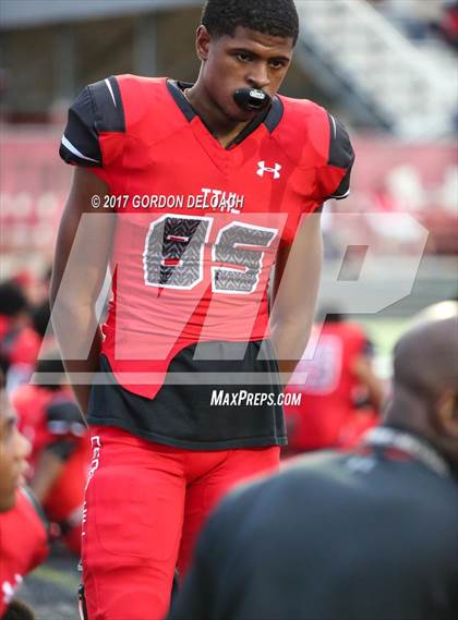 Thumbnail 1 in Cedar Hill Spring Game photogallery.