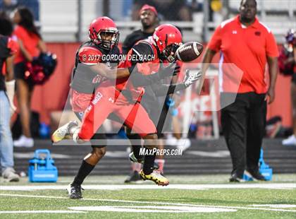 Thumbnail 1 in Cedar Hill Spring Game photogallery.