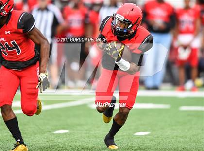 Thumbnail 3 in Cedar Hill Spring Game photogallery.