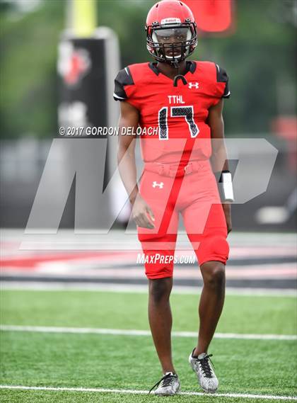 Thumbnail 2 in Cedar Hill Spring Game photogallery.