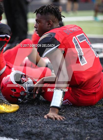 Thumbnail 1 in Cedar Hill Spring Game photogallery.