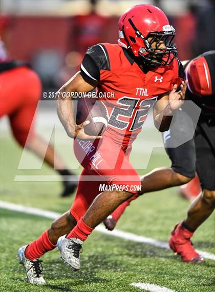 Thumbnail 1 in Cedar Hill Spring Game photogallery.