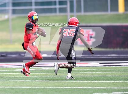 Thumbnail 1 in Cedar Hill Spring Game photogallery.