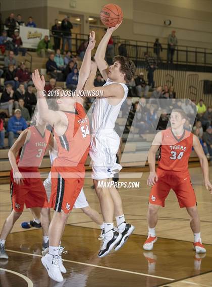 Thumbnail 1 in Clear Lake vs. Lake City photogallery.