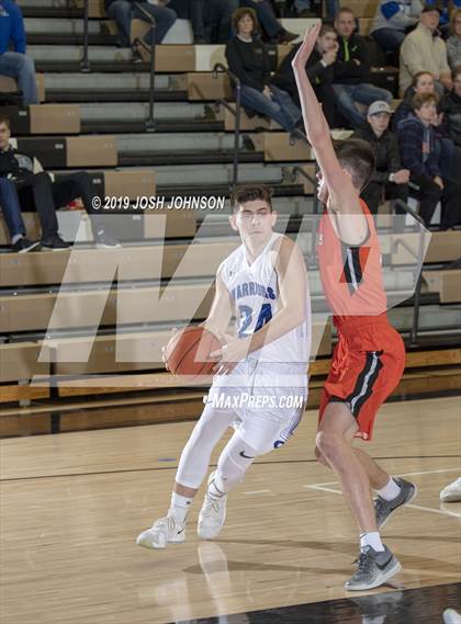 Thumbnail 3 in Clear Lake vs. Lake City photogallery.