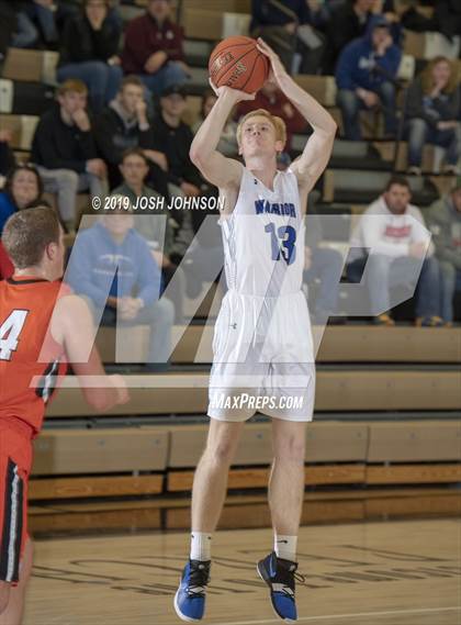 Thumbnail 2 in Clear Lake vs. Lake City photogallery.