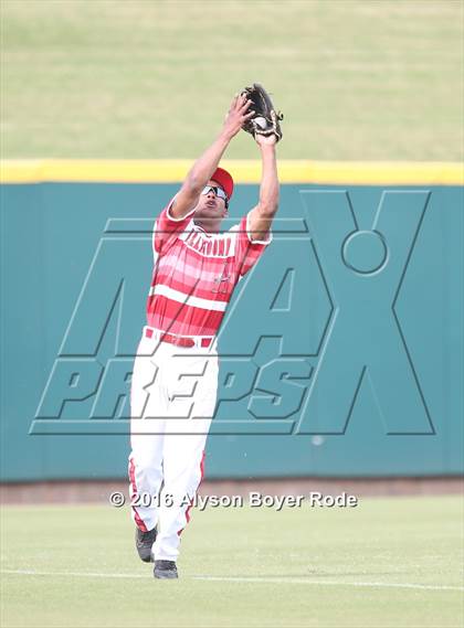 Thumbnail 2 in Allatoona vs. Huntington Beach (National High School Invitational)  photogallery.