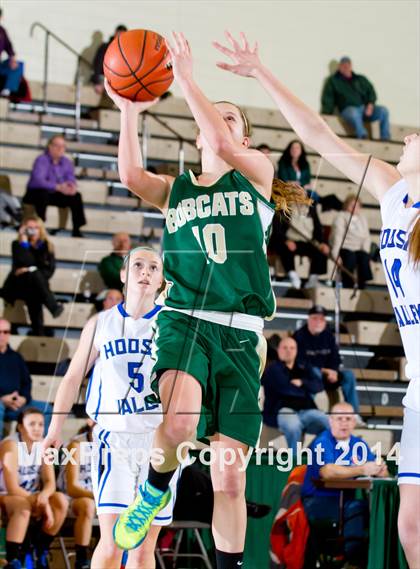 Thumbnail 1 in Hoosic Valley vs. Northern Adirondack (NYSPHSAA Class C Regional Final) photogallery.