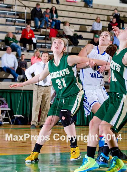 Thumbnail 2 in Hoosic Valley vs. Northern Adirondack (NYSPHSAA Class C Regional Final) photogallery.