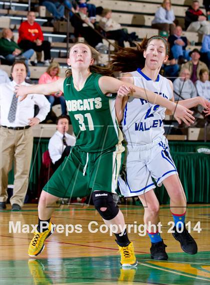 Thumbnail 2 in Hoosic Valley vs. Northern Adirondack (NYSPHSAA Class C Regional Final) photogallery.