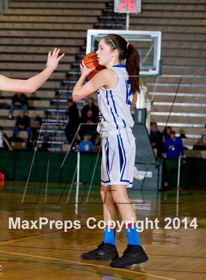 Thumbnail 2 in Hoosic Valley vs. Northern Adirondack (NYSPHSAA Class C Regional Final) photogallery.