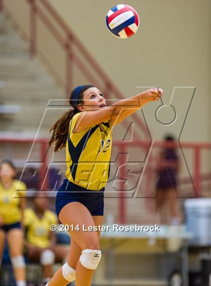 Thumbnail 1 in Brandeis vs O'Connor photogallery.