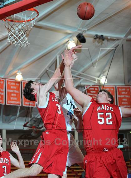 Thumbnail 1 in Maize vs. Shawnee Mission East (McPherson Invitational) photogallery.