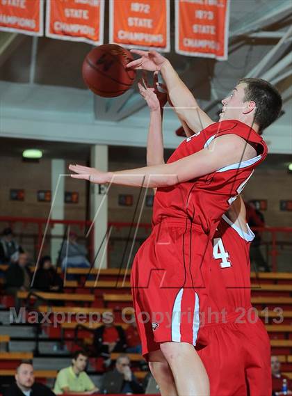Thumbnail 2 in Maize vs. Shawnee Mission East (McPherson Invitational) photogallery.
