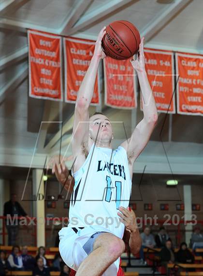 Thumbnail 2 in Maize vs. Shawnee Mission East (McPherson Invitational) photogallery.