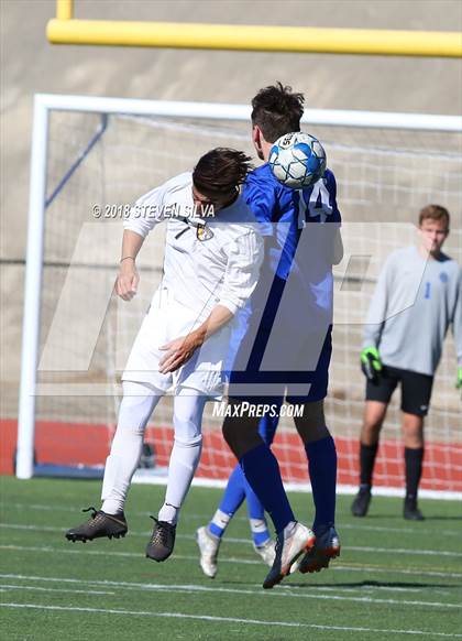 Thumbnail 1 in Rancho Bernardo vs. Santana (Grossmont Holiday Tournament) photogallery.