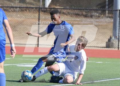 Thumbnail 3 in Rancho Bernardo vs. Santana (Grossmont Holiday Tournament) photogallery.