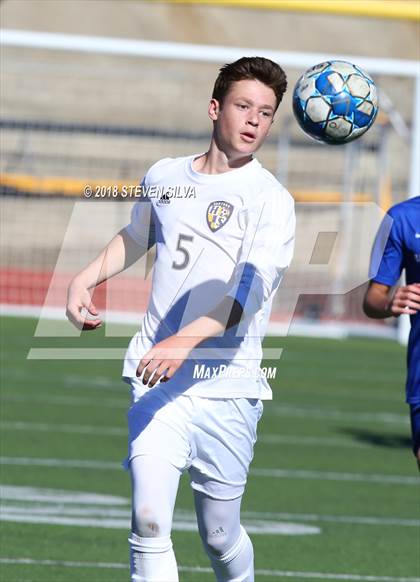 Thumbnail 1 in Rancho Bernardo vs. Santana (Grossmont Holiday Tournament) photogallery.