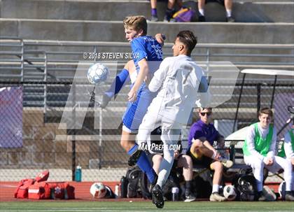 Thumbnail 2 in Rancho Bernardo vs. Santana (Grossmont Holiday Tournament) photogallery.