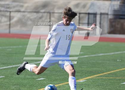 Thumbnail 1 in Rancho Bernardo vs. Santana (Grossmont Holiday Tournament) photogallery.