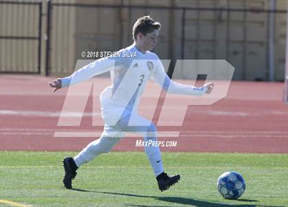 Thumbnail 2 in Rancho Bernardo vs. Santana (Grossmont Holiday Tournament) photogallery.