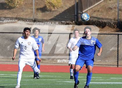 Thumbnail 3 in Rancho Bernardo vs. Santana (Grossmont Holiday Tournament) photogallery.
