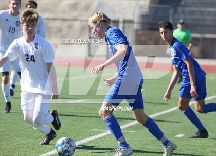 Thumbnail 1 in Rancho Bernardo vs. Santana (Grossmont Holiday Tournament) photogallery.